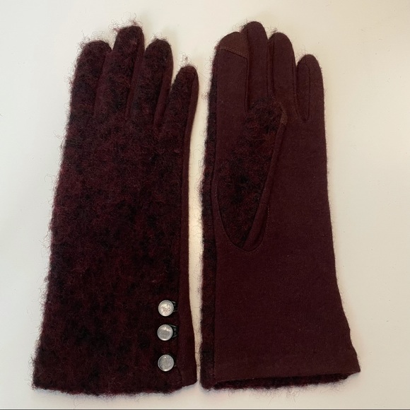 Ralph Lauren Gloves *NEW/NOT WORN WITH REPAIR* - Picture 3 of 10
